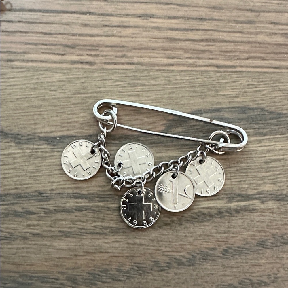Vintage Kilt Pin Brooch